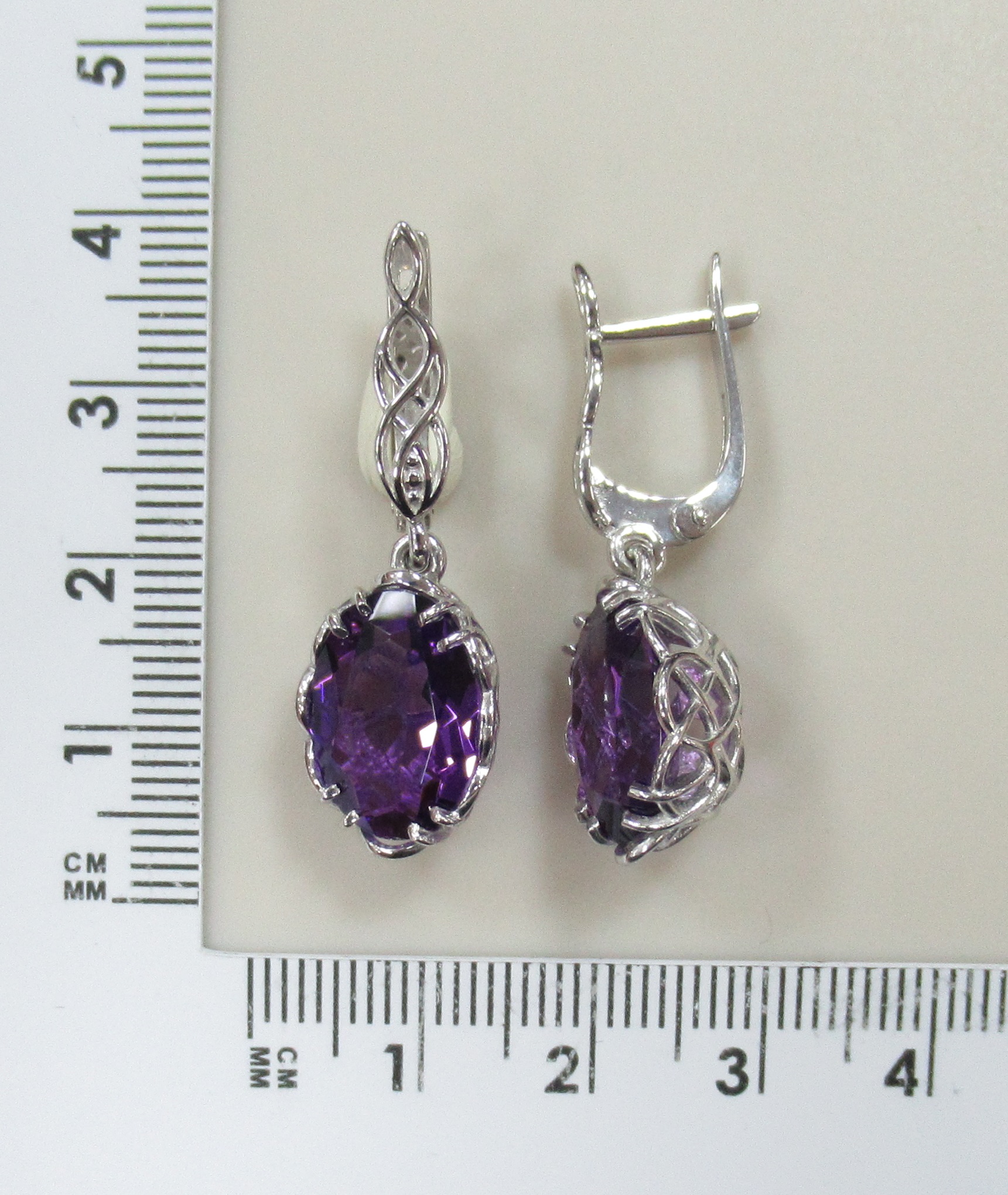 Серебряные серьги с аметистами